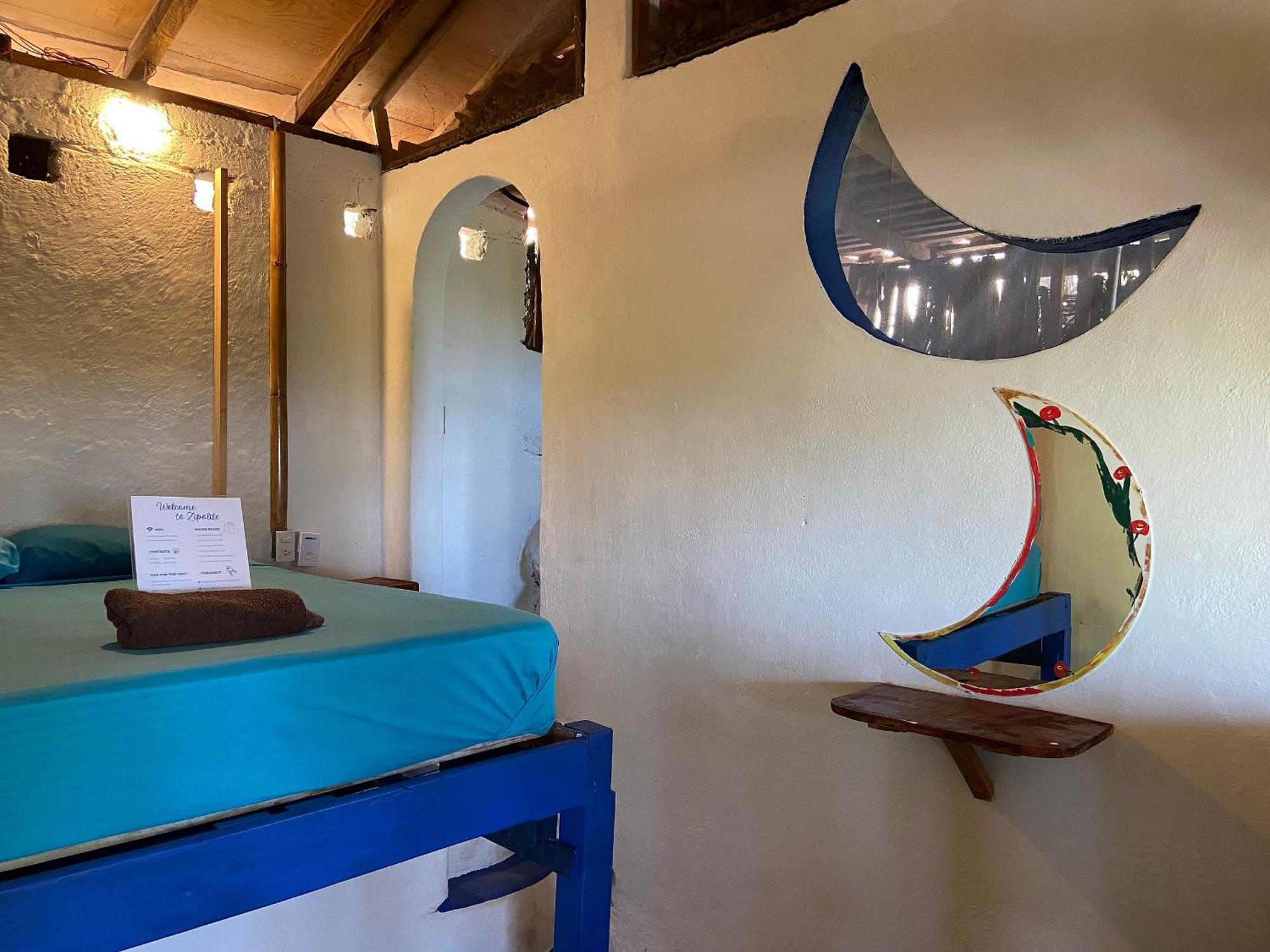 Mixtli Ecohouse, Habitaciones Sol & Luna - Starlink Internet San Pedro Pochutla 외부 사진