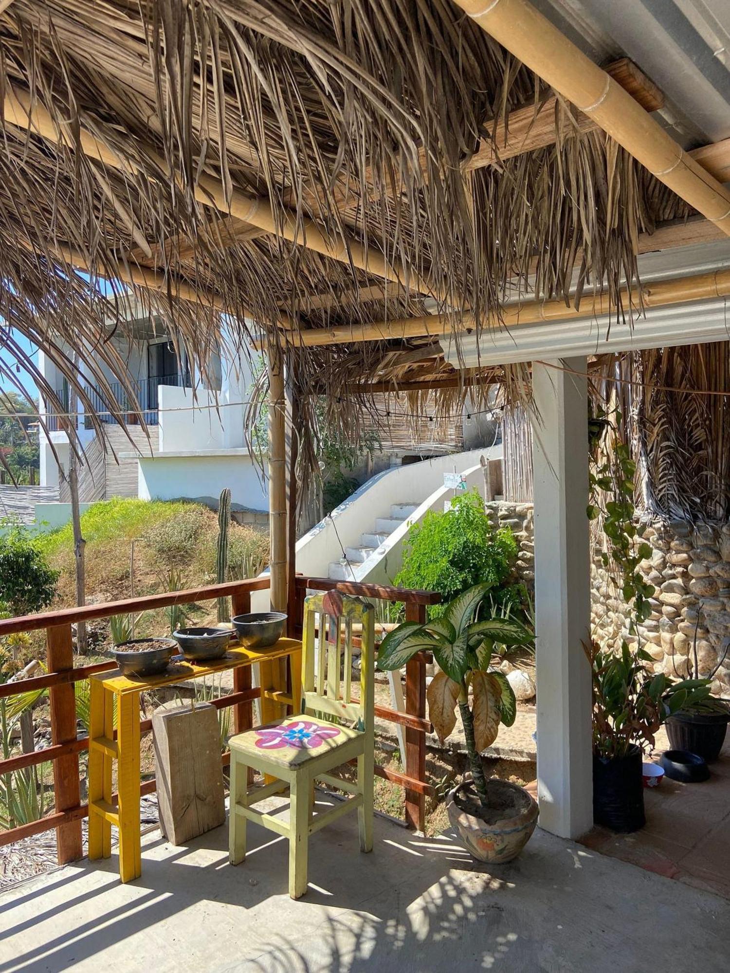 Mixtli Ecohouse, Habitaciones Sol & Luna - Starlink Internet San Pedro Pochutla 외부 사진