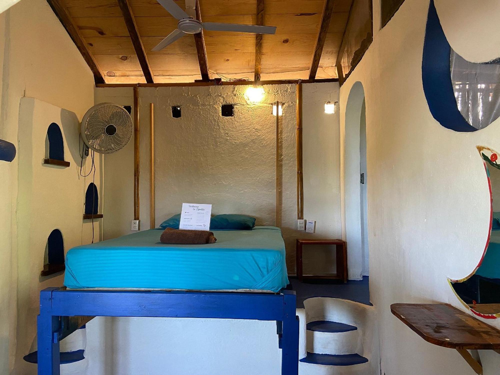 Mixtli Ecohouse, Habitaciones Sol & Luna - Starlink Internet San Pedro Pochutla 외부 사진