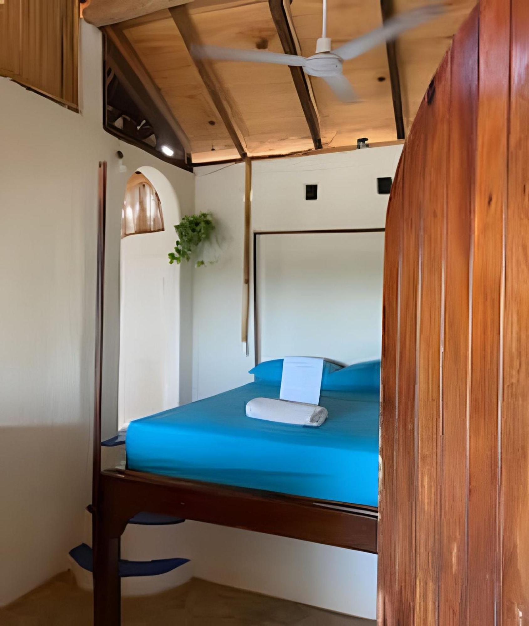 Mixtli Ecohouse, Habitaciones Sol & Luna - Starlink Internet San Pedro Pochutla 외부 사진
